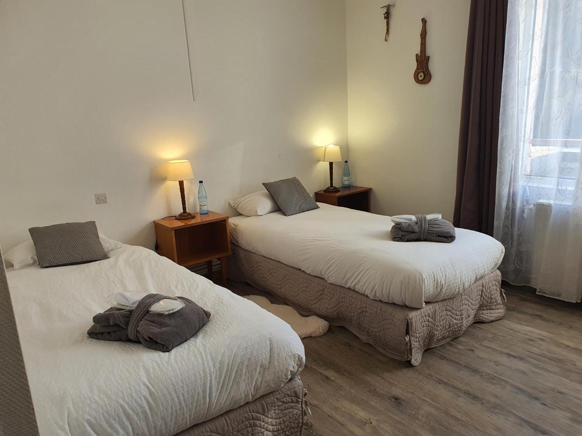 Hotel De La Promenade Bains-les-Bains Extérieur photo